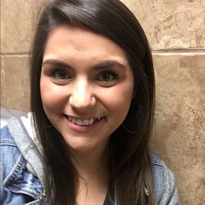 Meet your Posher, Lexi